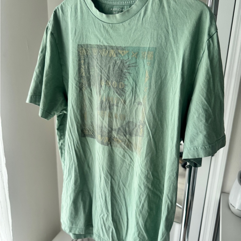American Eagle Outfitters Green Short Sleeve Tee